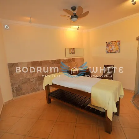 Bodrum Fcc 2 Bedroom Garden Holiday Homes A15 Casa de Férias