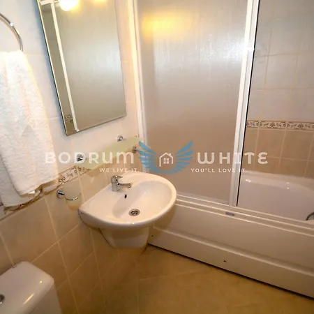 Bodrum Fcc 2 Bedroom Garden Holiday Homes A15 Сasa de vacaciones *