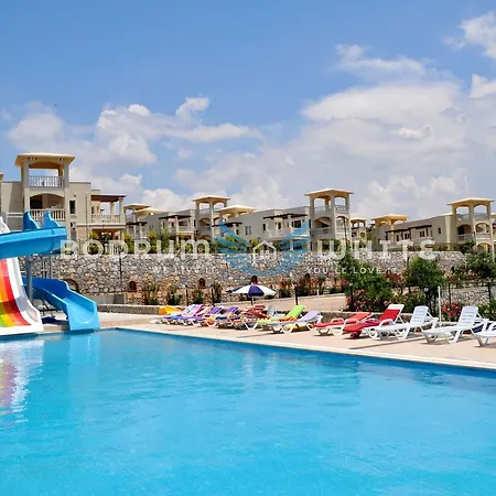 Casa de Férias Bodrum Fcc 2 Bedroom Garden Holiday Homes A15 *